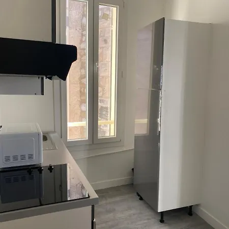 Bel Appartement T1 30M2 Centre Historique Aubagne Exterior foto